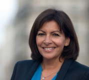 Socialista Anne Hidalgo a câştigat duminică alegerile municipale din Paris